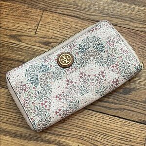 Tory Burch Floral Wallet - pink, Cream and Green